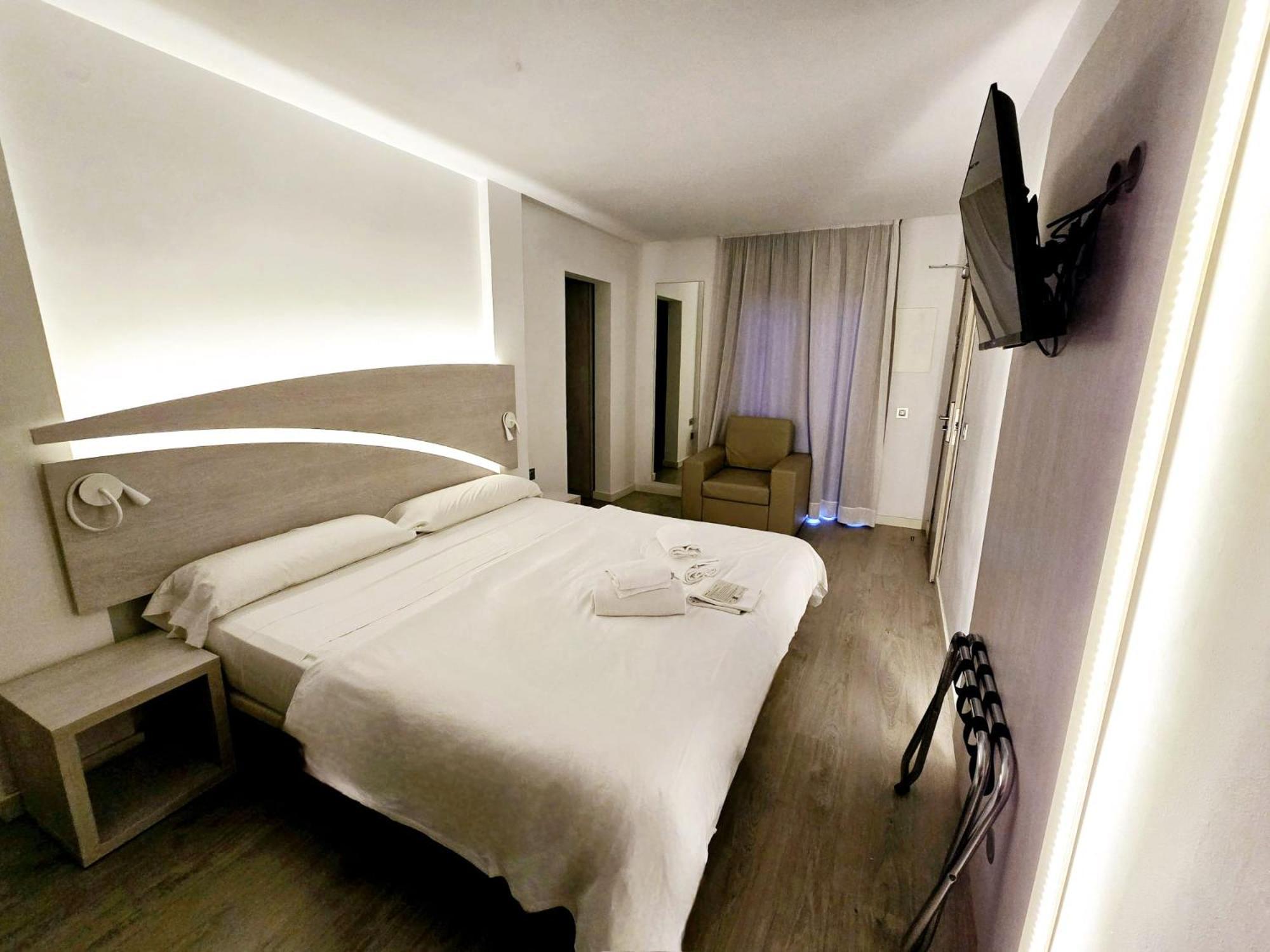 Llaut Boutique Hotel (Adults Only) Кан Пикафорт Номер фото